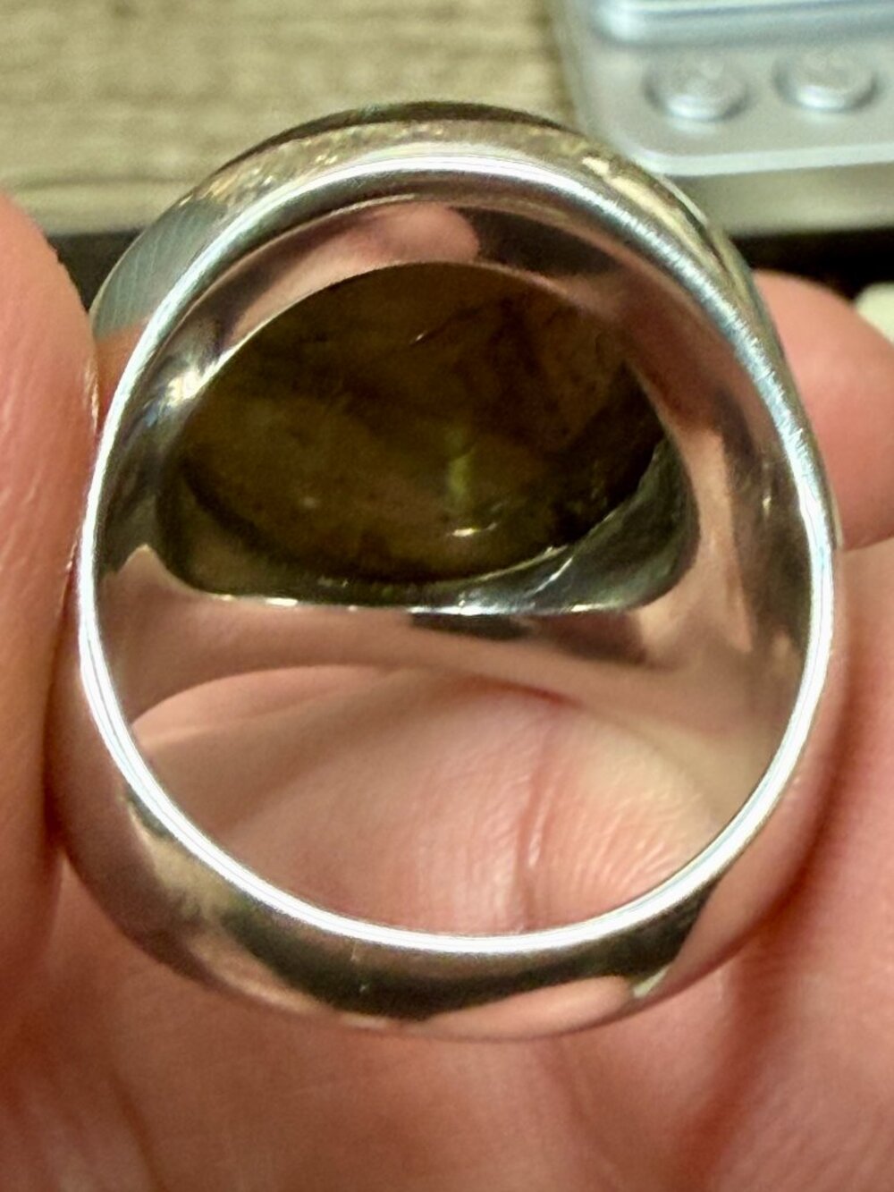 Chunky Labradorite statement ring - Picture 3 of 9